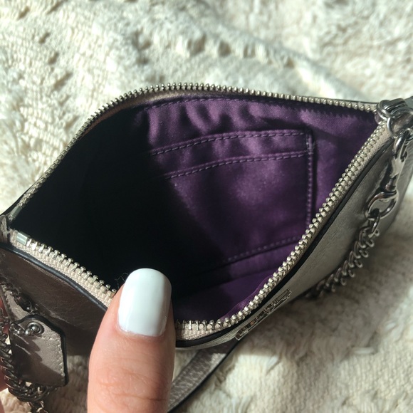 ✨ COACH WRISTLET ✨ - Picture 6 of 7